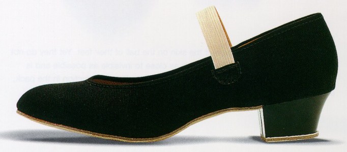 Bloch Tempo Cuban heel character shoe